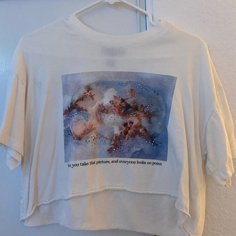 Cropped graphic tee